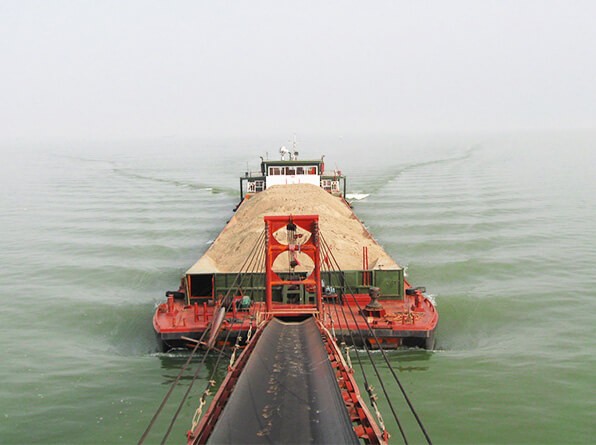 1000T Deck Barge